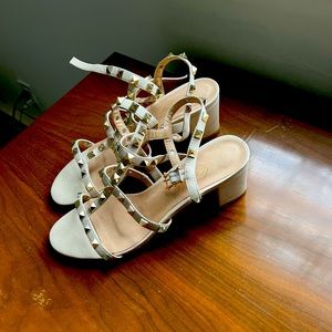 Sandals only worn a handful of times